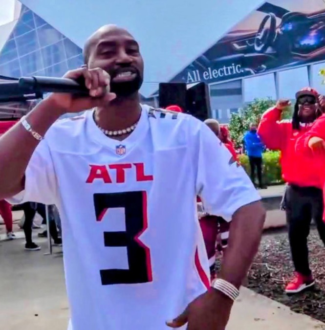 DRAMA performs in front of fans at the State Farm Atlanta Falcons Arena. 